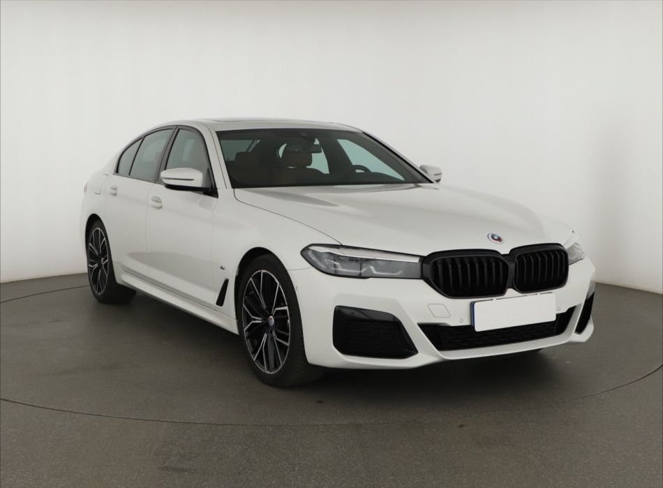 BMW 5 - 2023