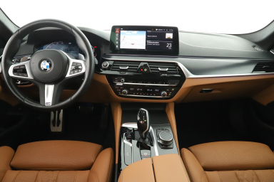 BMW 5 - 2023