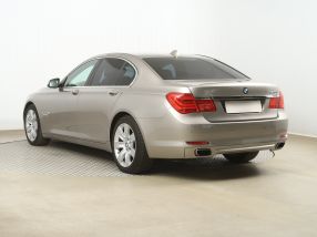 BMW 7 - 2010