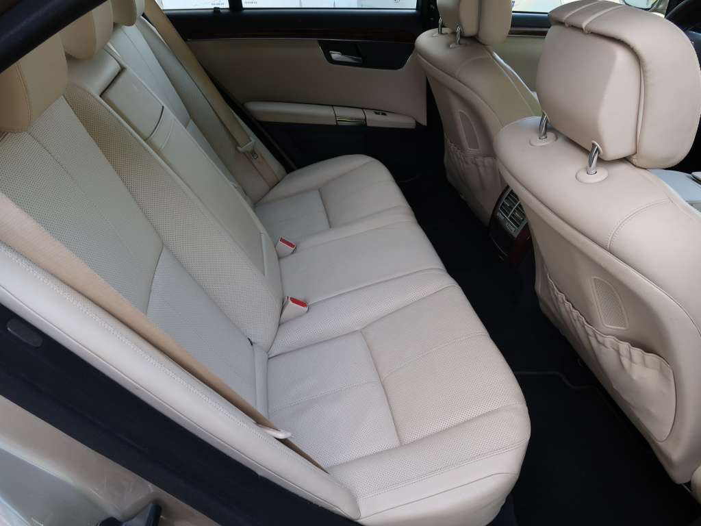 Mercedes-Benz S