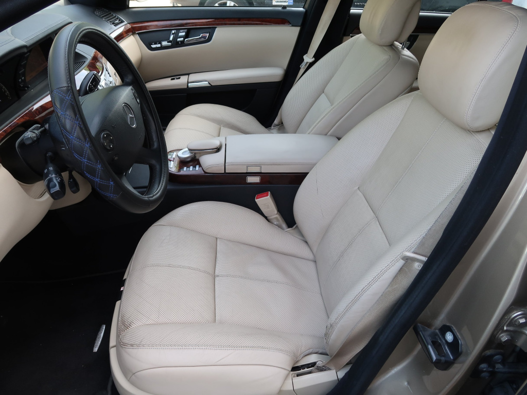 Mercedes-Benz S