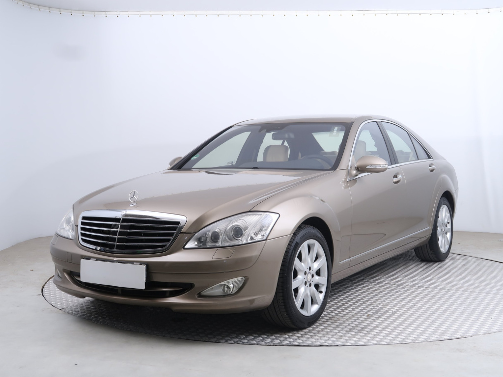 Mercedes-Benz S