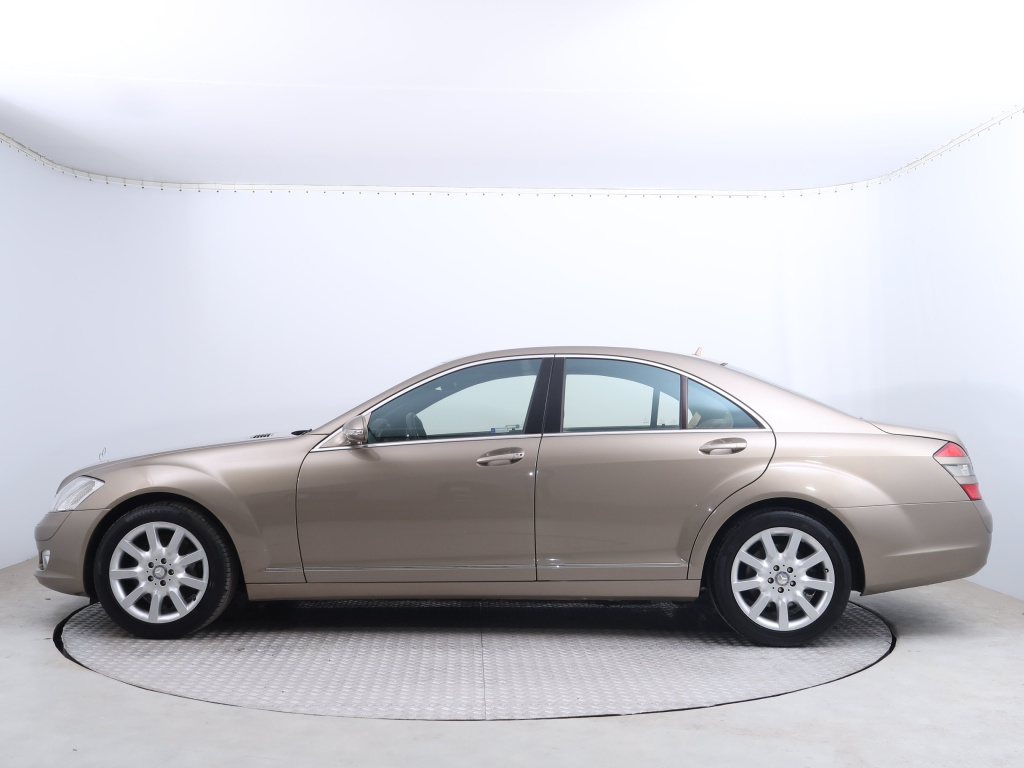 Mercedes-Benz S