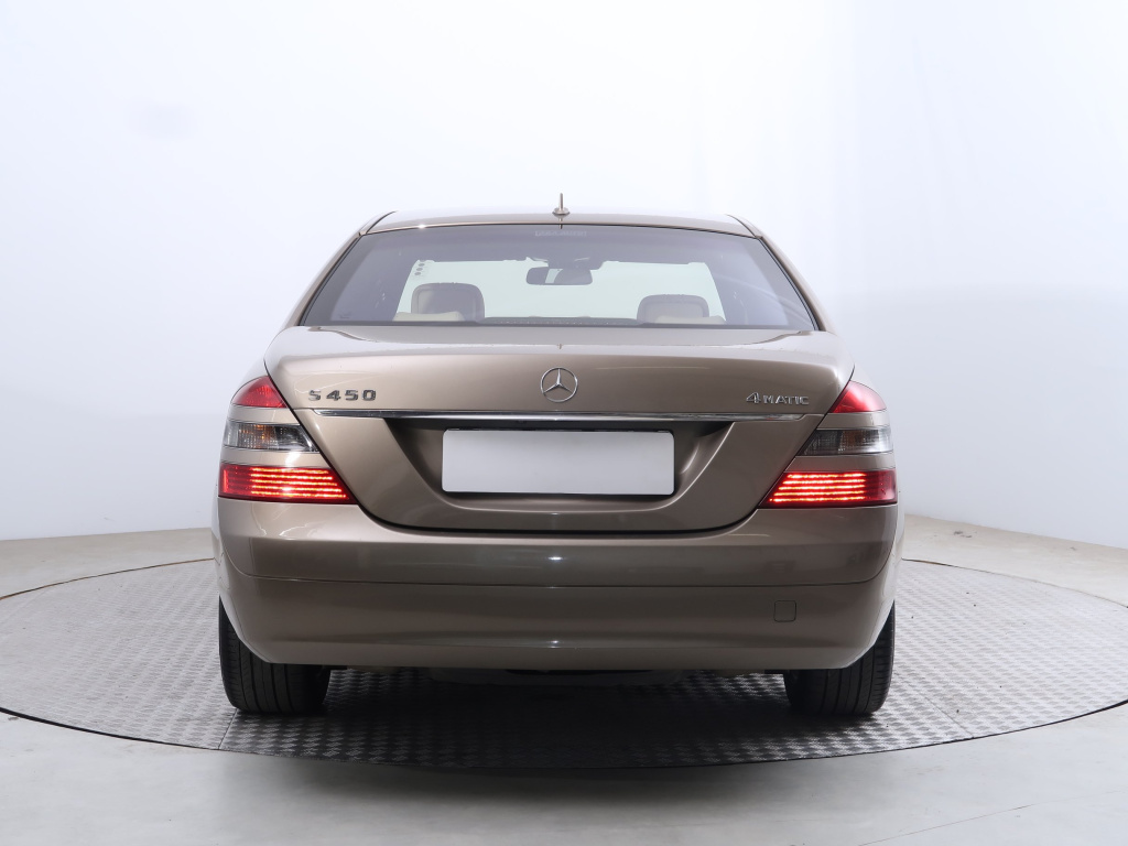 Mercedes-Benz S