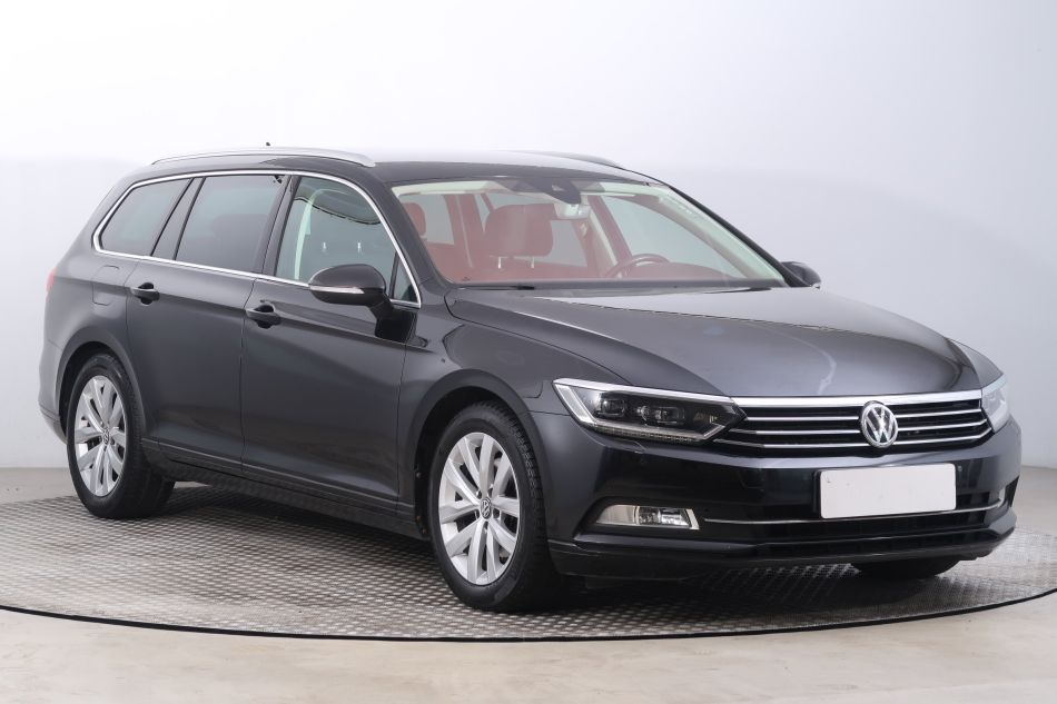 Volkswagen Passat - 2015