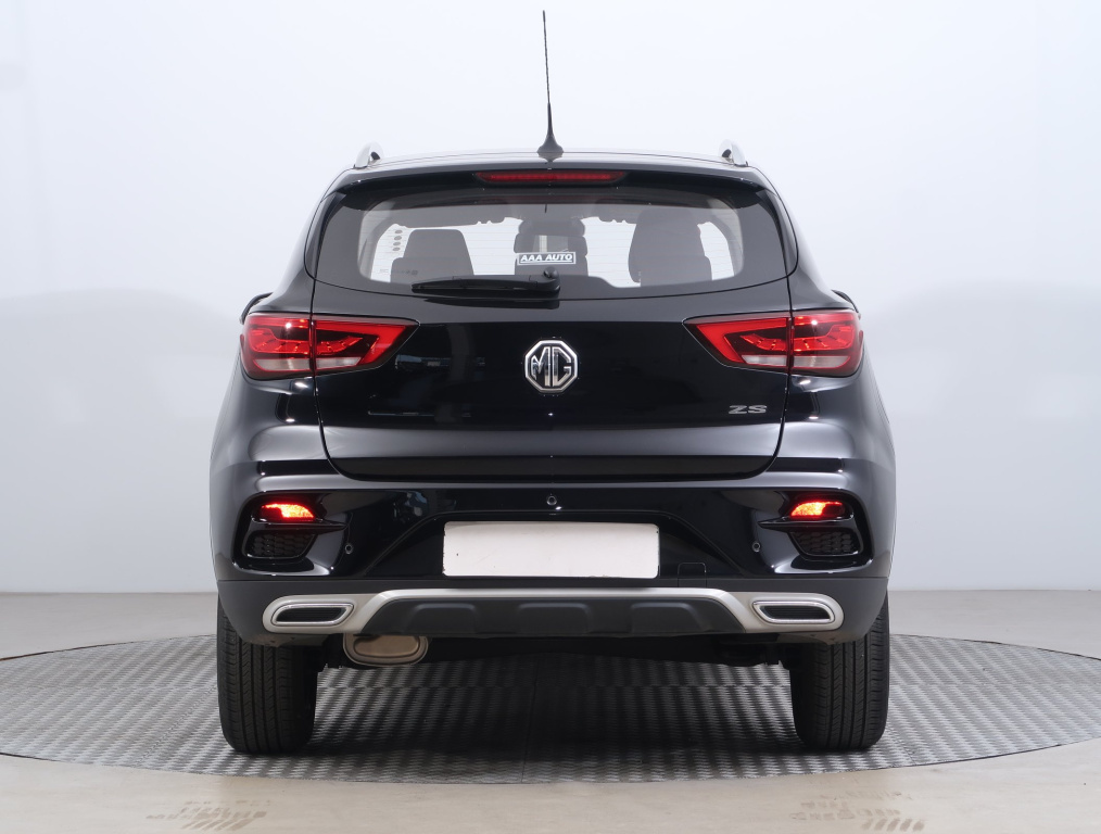 MG ZS SUV