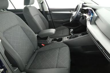 Volkswagen Golf - 2023