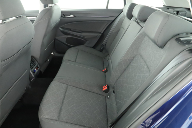 Volkswagen Golf - 2023