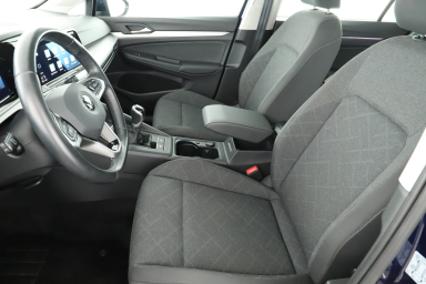 Volkswagen Golf - 2023
