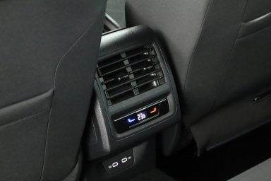 Volkswagen Golf - 2023