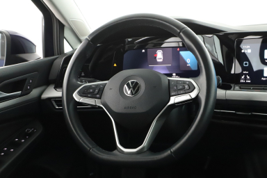 Volkswagen Golf - 2023