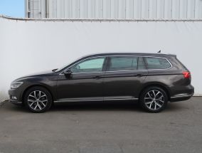 Volkswagen Passat - 2015