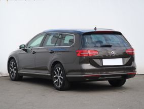 Volkswagen Passat - 2015