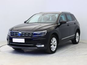 Volkswagen Tiguan - 2016