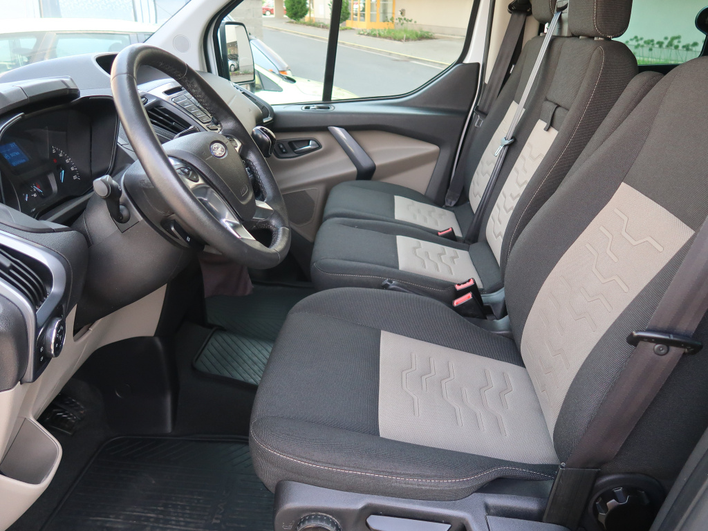Ford Tourneo Custom