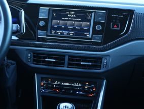 Volkswagen Polo - 2022