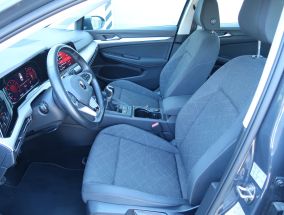 Volkswagen Golf - 2021