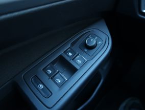 Volkswagen Golf - 2021