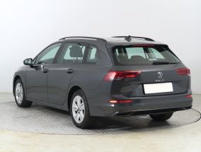Volkswagen Golf - 2021