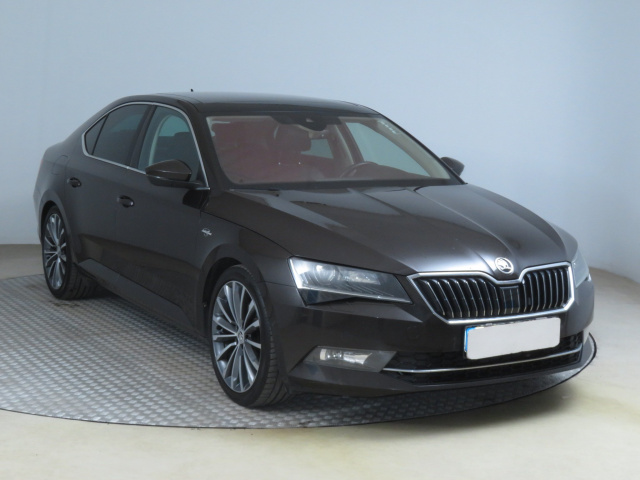 Škoda Superb 2015