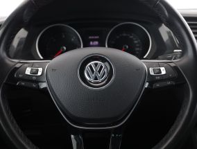 Volkswagen Tiguan - 2020