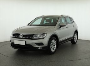 Volkswagen Tiguan - 2020