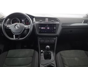Volkswagen Tiguan - 2020