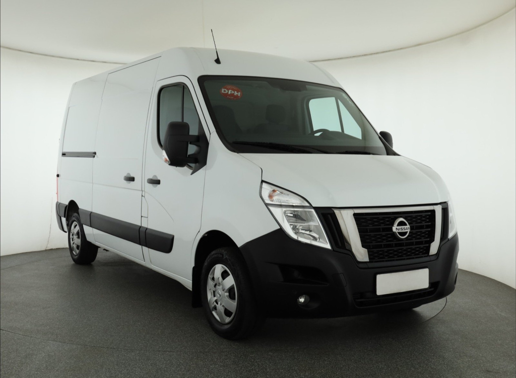 Nissan Interstar