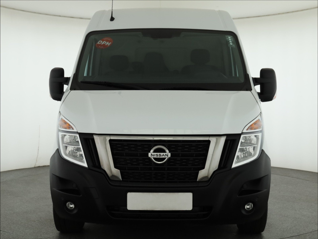 Nissan Interstar