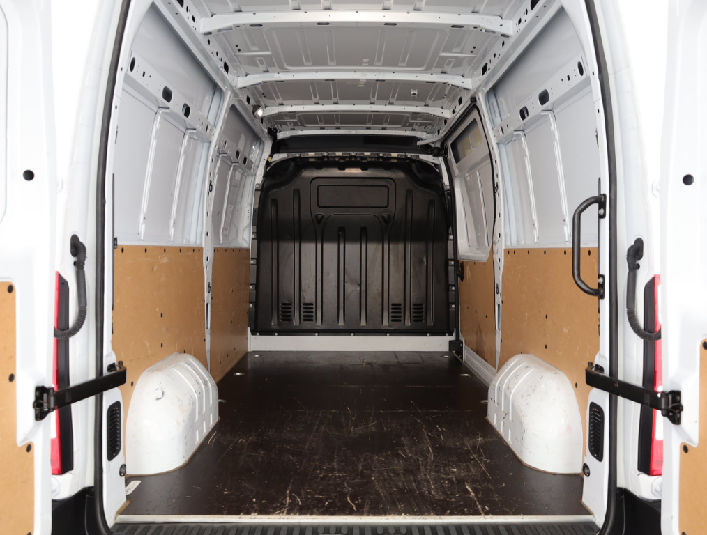 Nissan Interstar