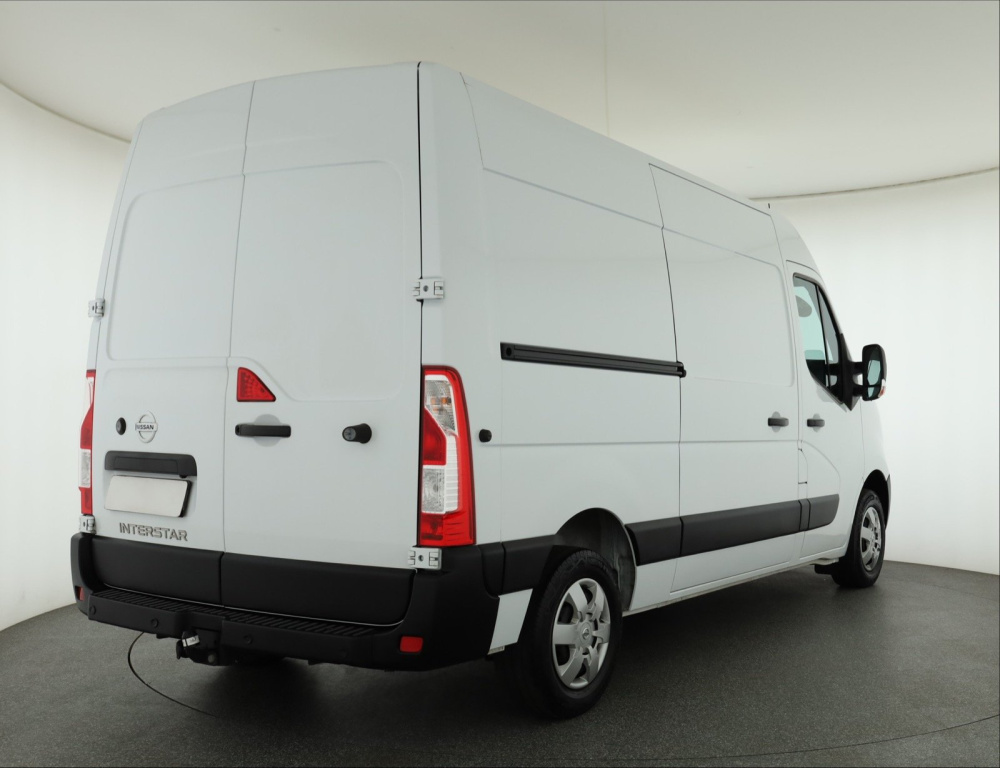 Nissan Interstar