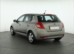 Kia Ceed - 2010