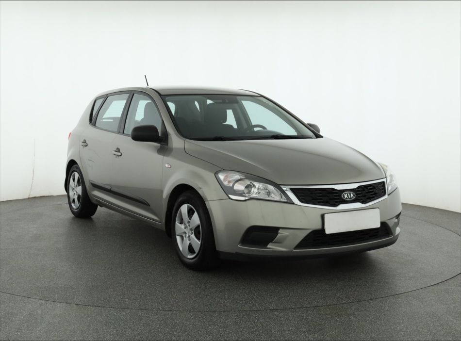 Kia Ceed - 2010