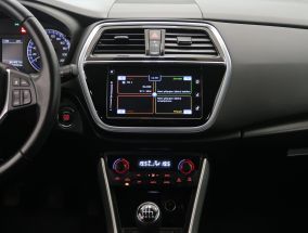 Suzuki SX4 S-Cross - 2020