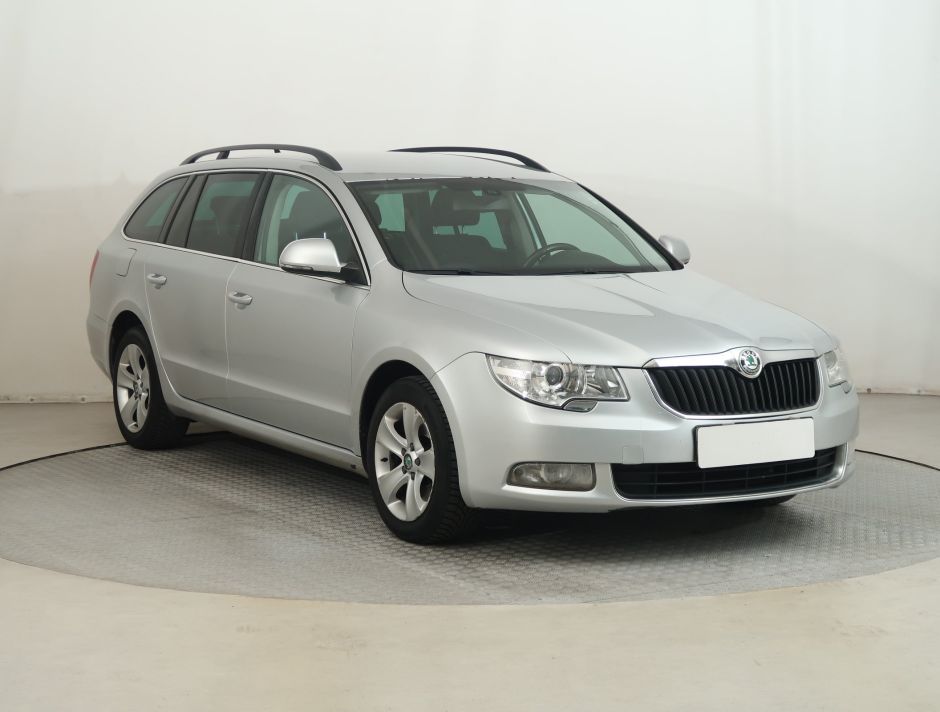 Skoda Superb - 2012