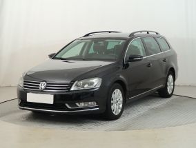 Volkswagen Passat - 2011