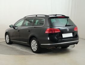 Volkswagen Passat - 2011