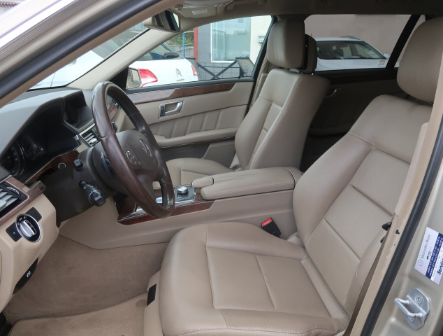 Mercedes-Benz E 350 CDI 4MATIC