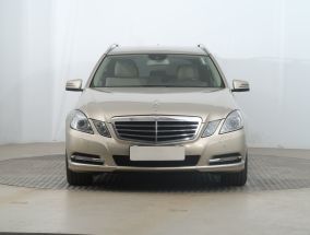 Mercedes-Benz E - 2012