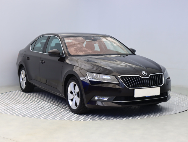 Škoda Superb 2016