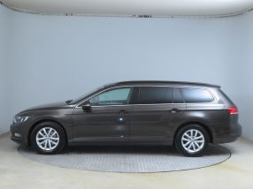 Volkswagen Passat - 2015