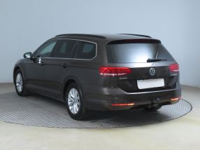 Volkswagen Passat - 2015