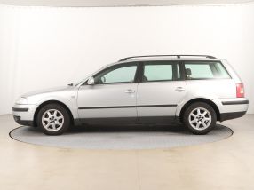 Volkswagen Passat - 2004