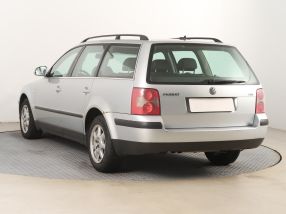 Volkswagen Passat - 2004