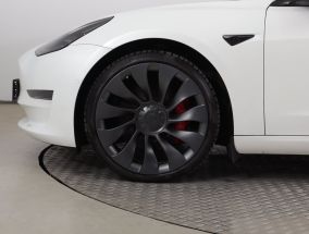 Tesla Model 3 - 2021