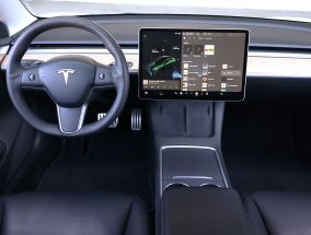 Tesla Model 3 - 2021