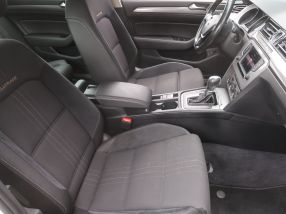 Volkswagen Passat - 2017
