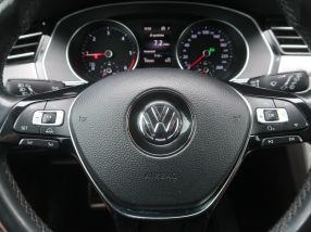 Volkswagen Passat - 2017