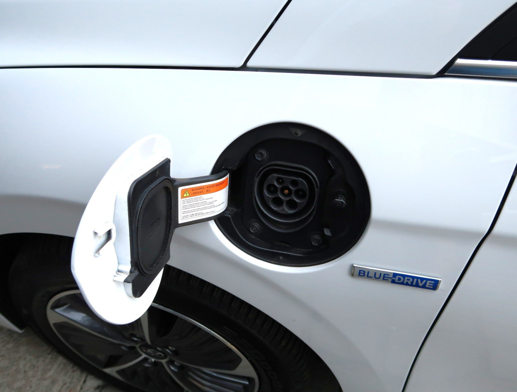 Hyundai Ioniq