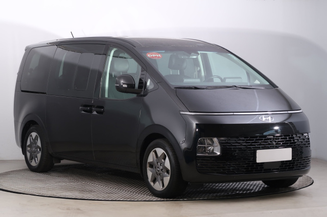 Hyundai Staria, 2023